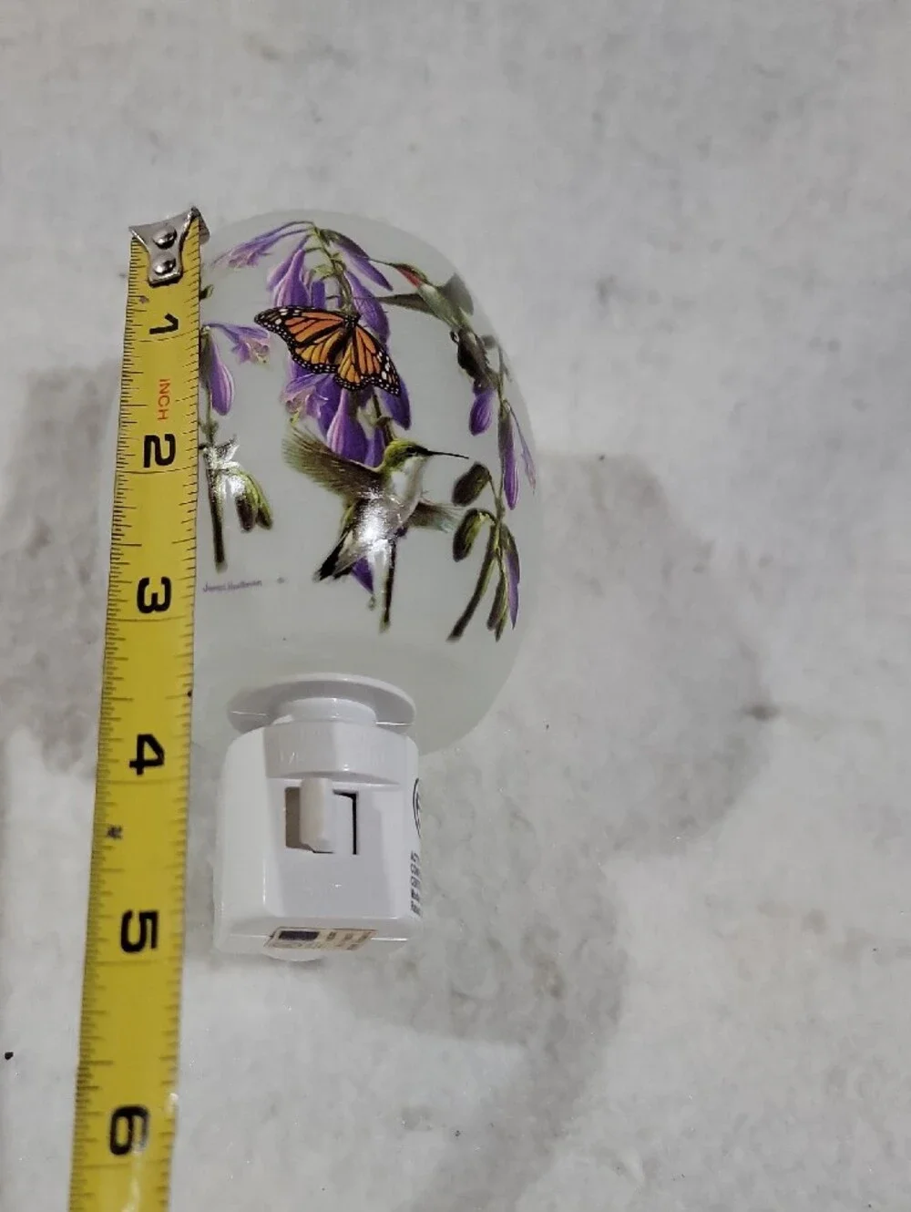 Cracker Barrel White Glass Hummingbirds And Butterfly Plug In Night Light New